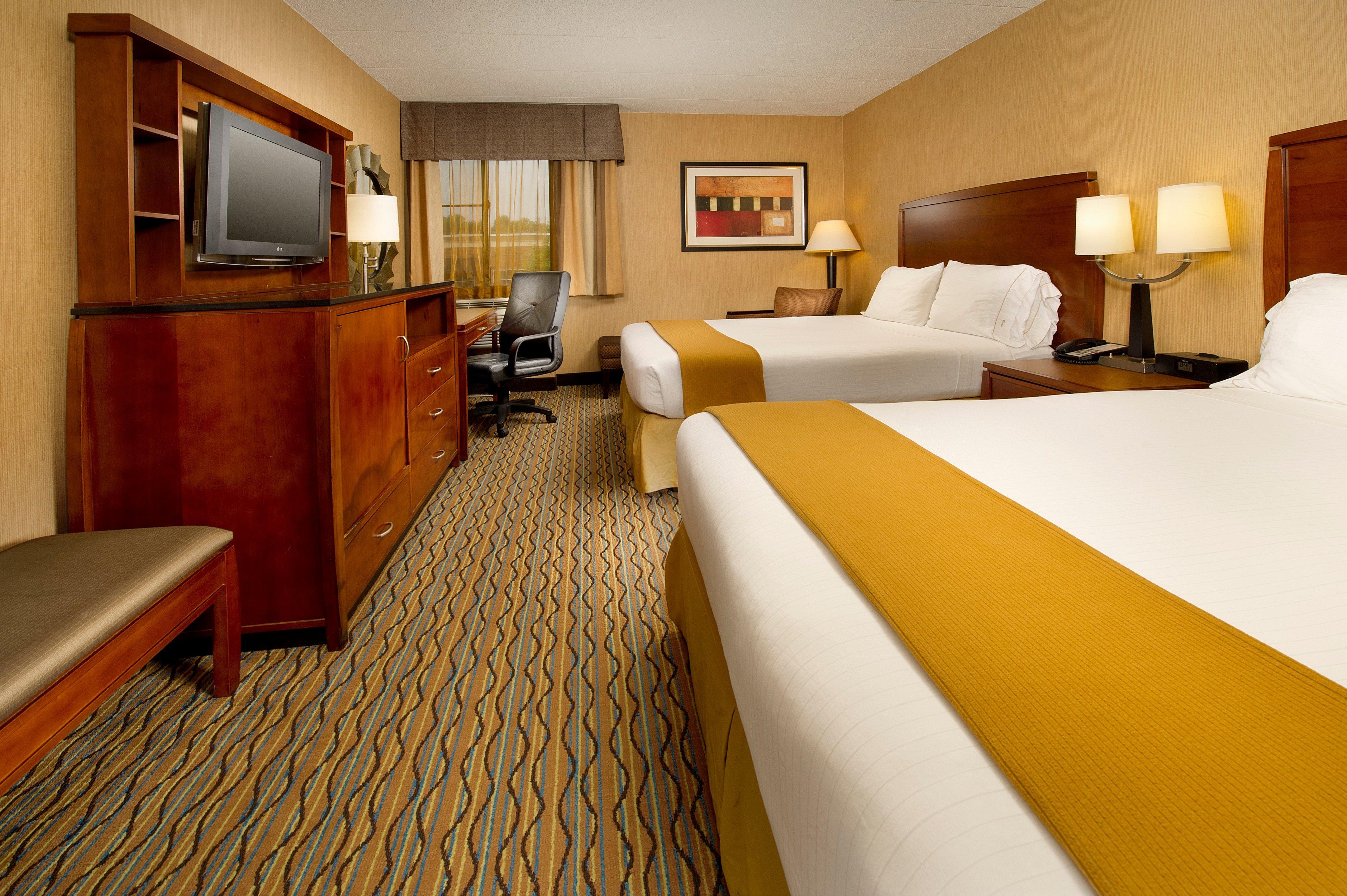 Holiday Inn Express Fairfax-Arlington Boulevard By Ihg Esterno foto