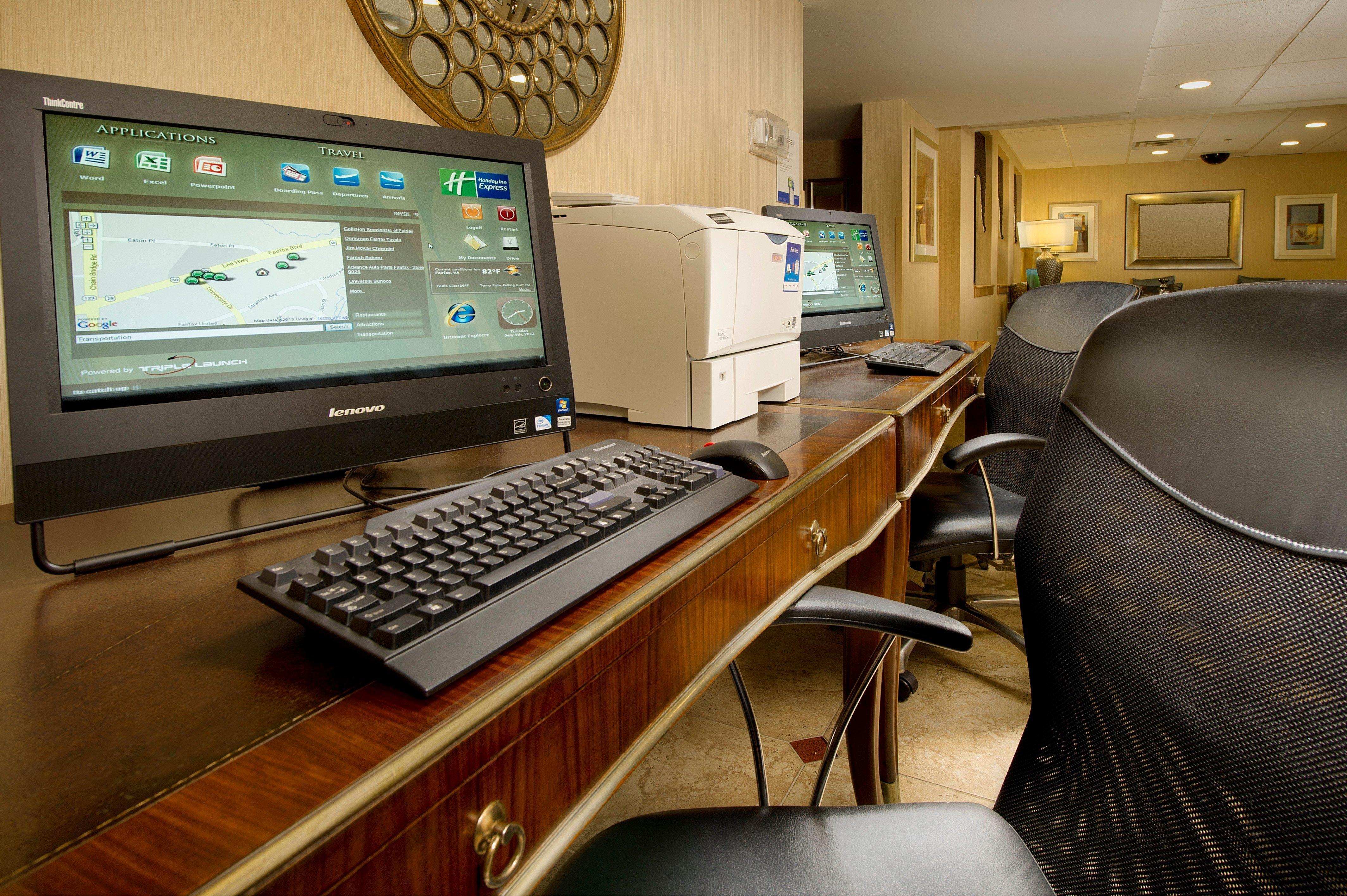 Holiday Inn Express Fairfax-Arlington Boulevard By Ihg Esterno foto